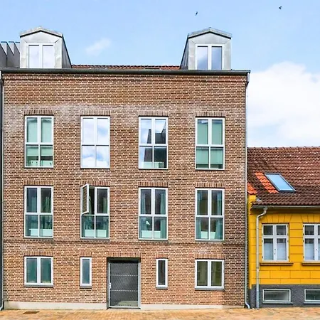 Appartement Charmerende Taglejlighed
